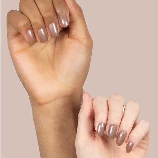 butter LONDON - Pure Colour - All Hail The Queen - 21X Nail Lacquer - Image 5