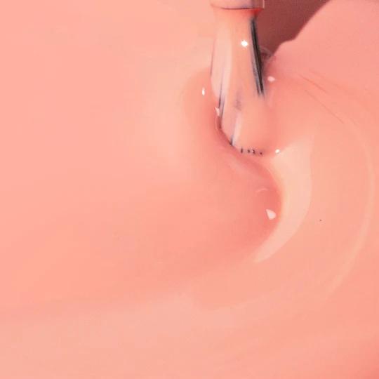 butter LONDON - Pure Colour - Hottie Tottie - 21X Nail Lacquer - Image 3