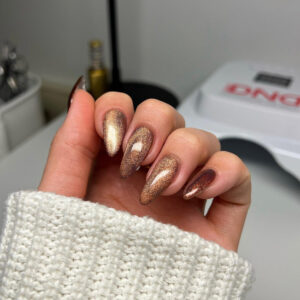 DND - Diva 9D Cat Eye - Candy - Toffee Crisp #18