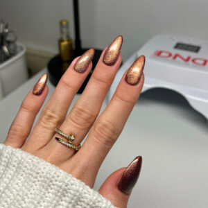 DND - Diva 9D Cat Eye - Candy - Toffee Crisp #18