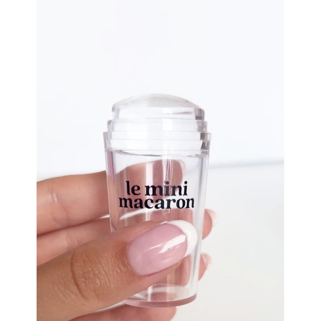 Le Mini Macaron - Le Frenchie  Nail Stamper