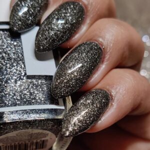 Loud Lacquer - Naughty List 0.45 oz